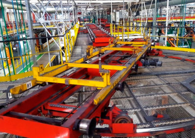 Rotary conveyor for utility assembly line sleds - Meurthe-et-Moselle (54)